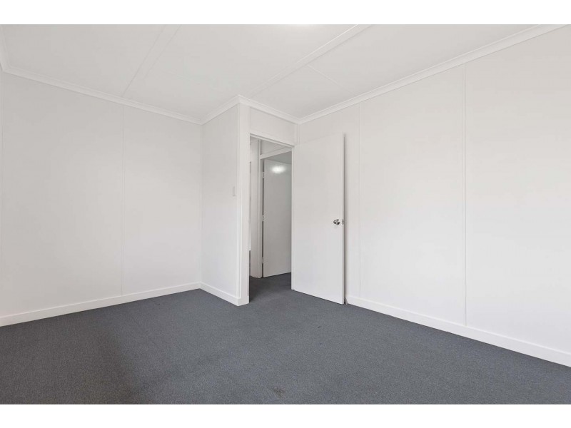 89 Pulgul Street, Urangan QLD 4655