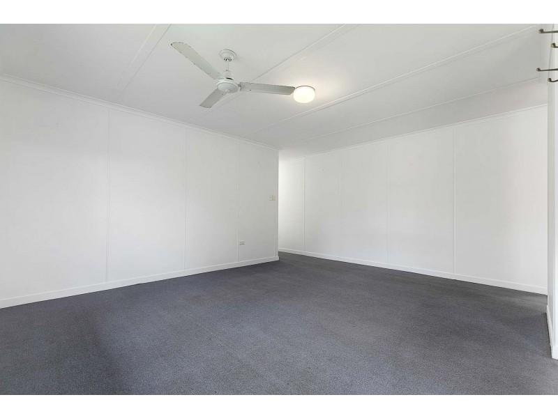 89 Pulgul Street, Urangan QLD 4655