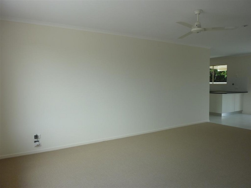 80C CORFIELD, Point Vernon QLD 4655