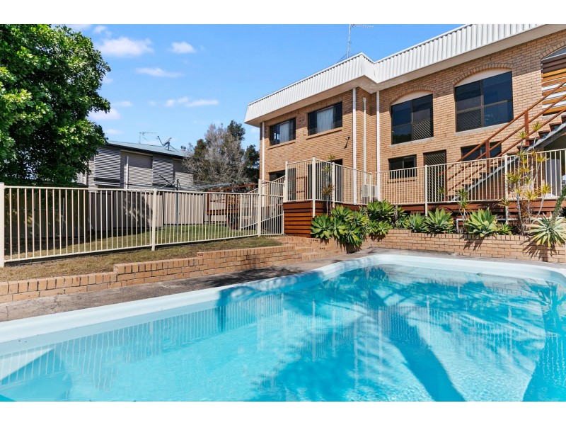 66 Hillcrest Avenue, Scarness QLD 4655