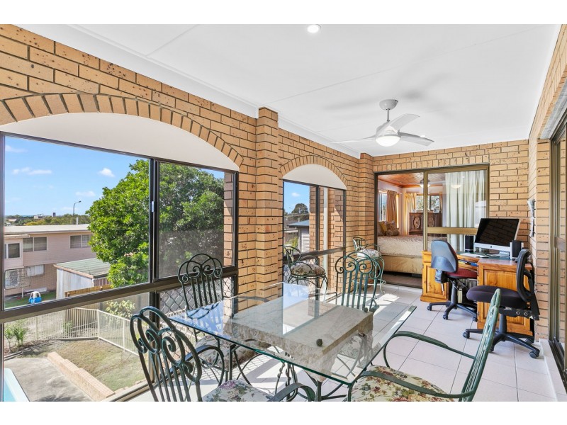 66 Hillcrest Avenue, Scarness QLD 4655