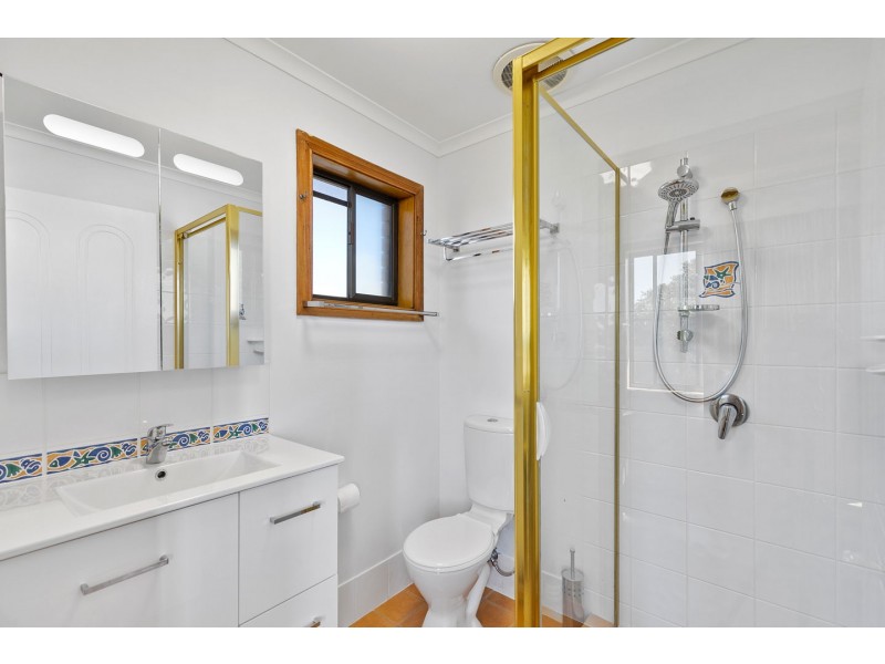 66 Hillcrest Avenue, Scarness QLD 4655