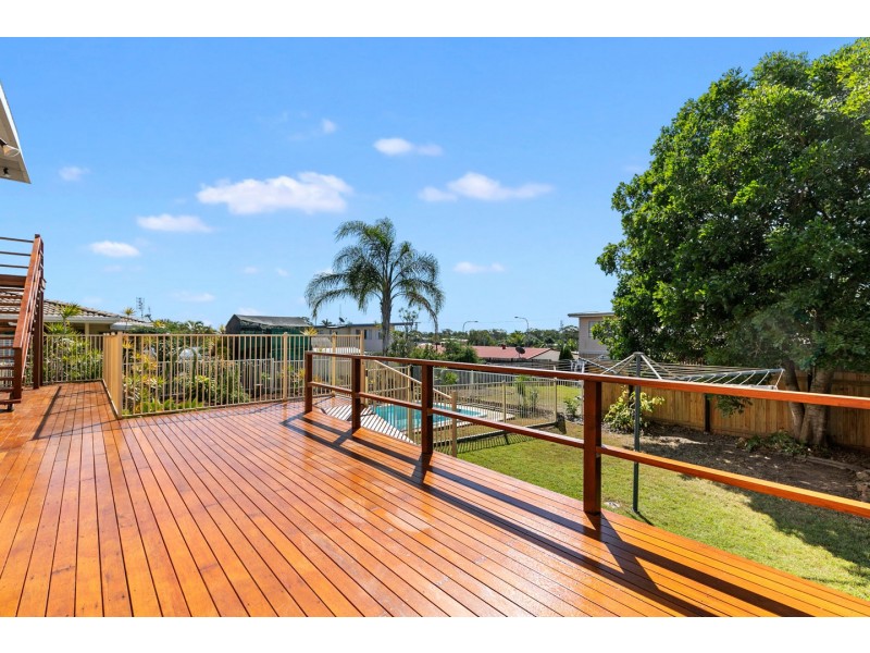 66 Hillcrest Avenue, Scarness QLD 4655