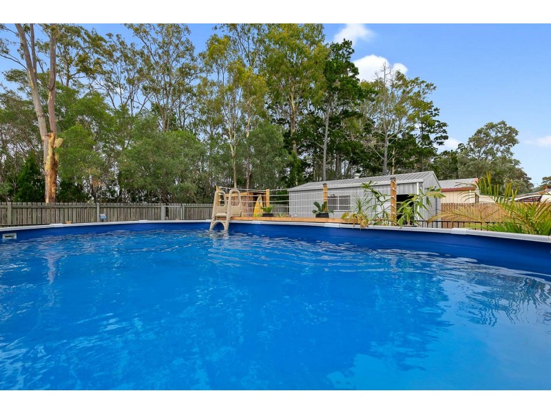 8 Tree View Road, Toogoom QLD 4655