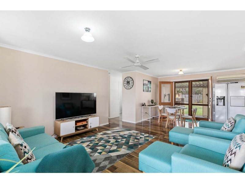 8 Tree View Road, Toogoom QLD 4655