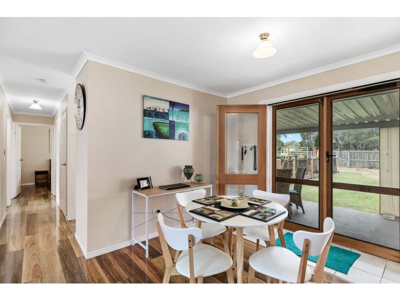 8 Tree View Road, Toogoom QLD 4655