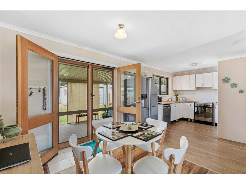 8 Tree View Road, Toogoom QLD 4655