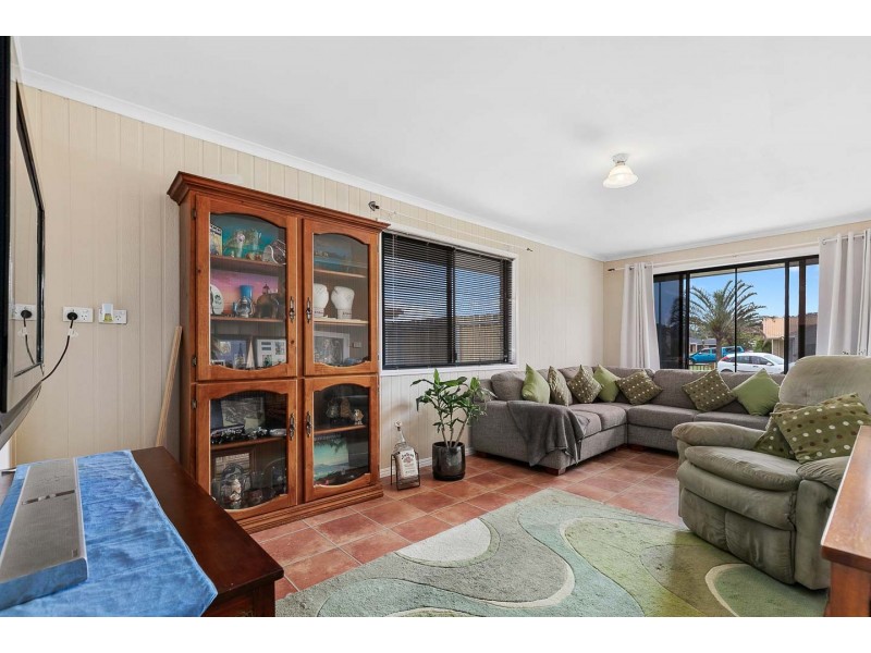 8 Tree View Road, Toogoom QLD 4655