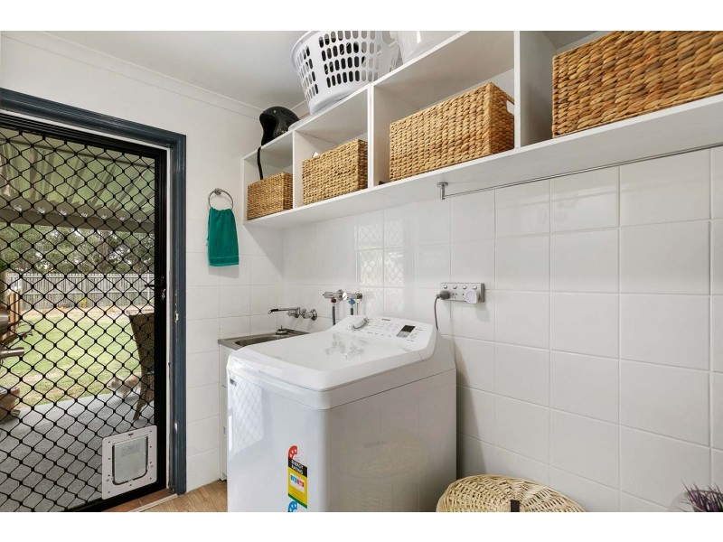 8 Tree View Road, Toogoom QLD 4655