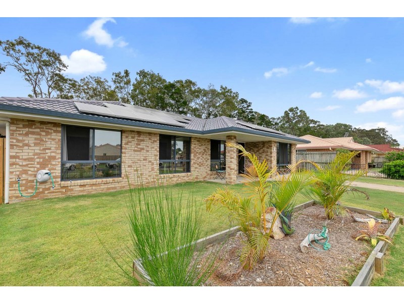 8 Tree View Road, Toogoom QLD 4655
