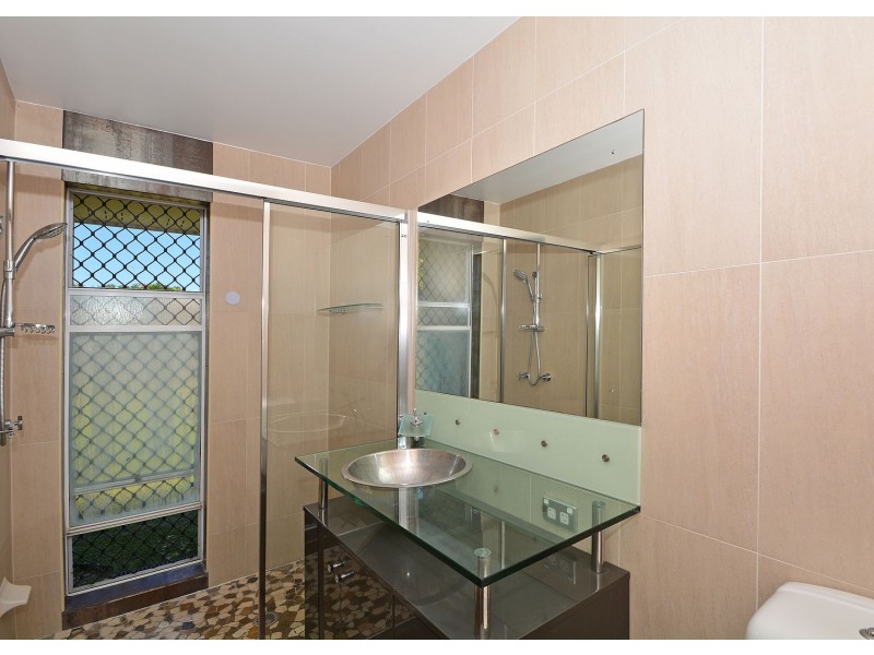 23 Thornbill Drive, Eli Waters QLD 4655