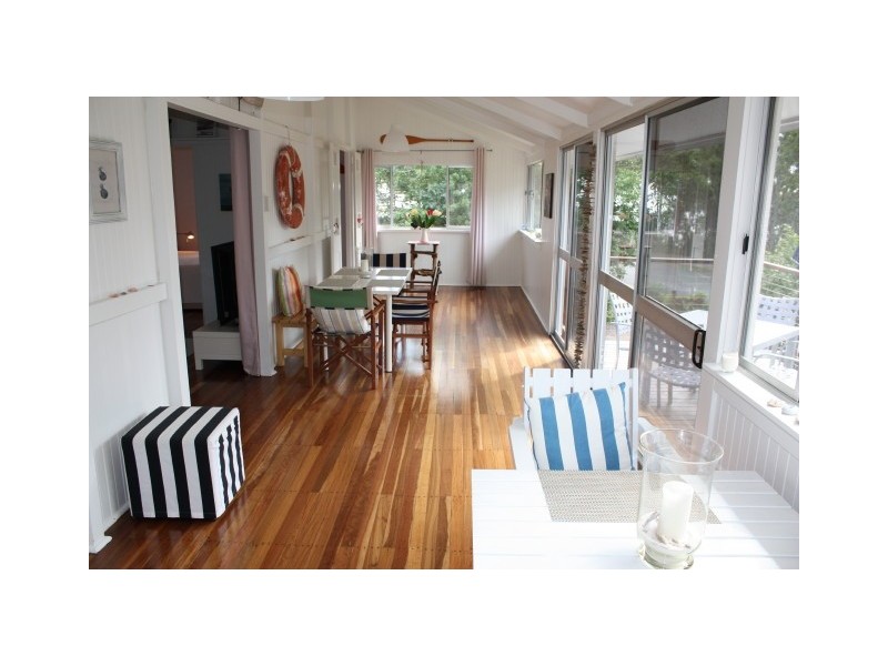 40 Esplanade, Point Vernon QLD 4655