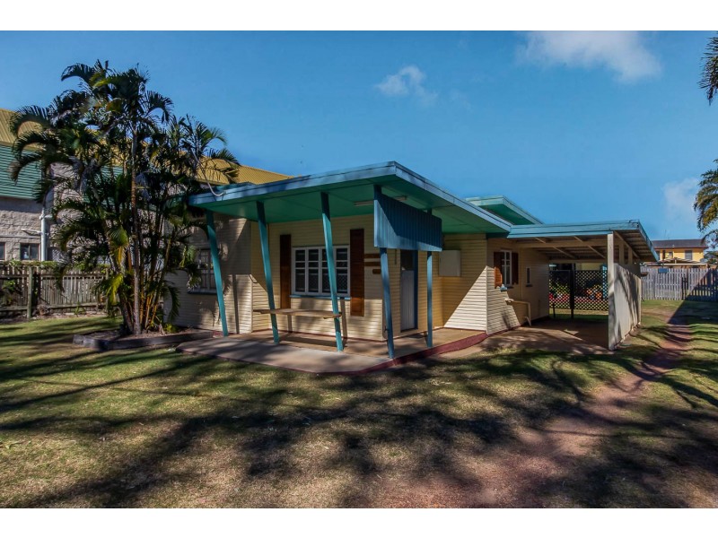 444 Esplanade, Torquay QLD 4655