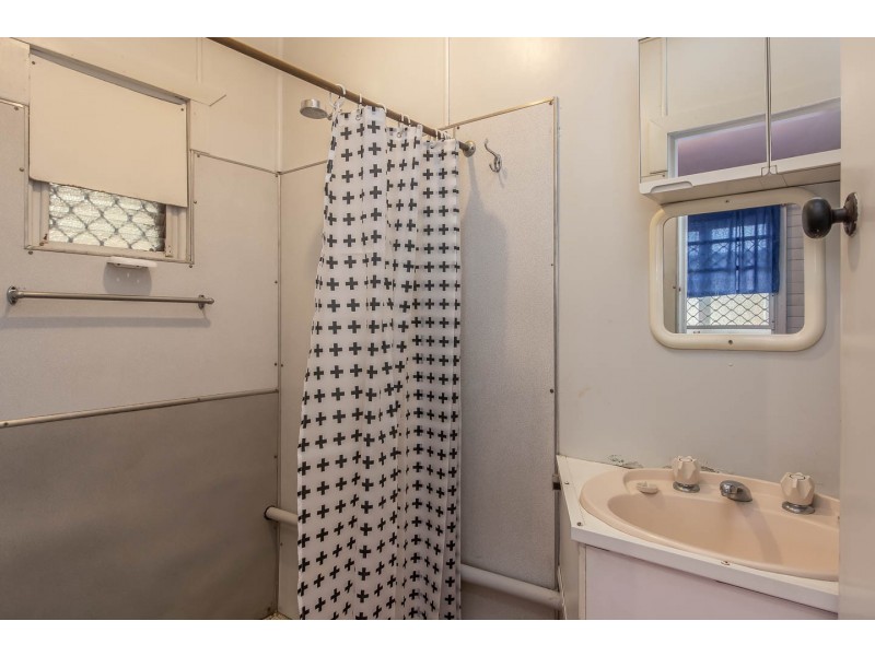 444 Esplanade, Torquay QLD 4655