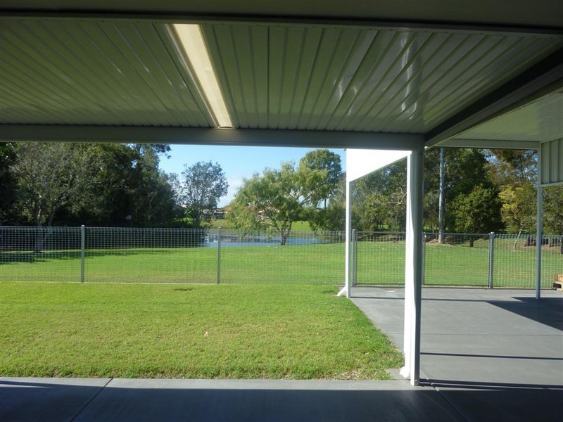 52 Ann, Torquay QLD 4655