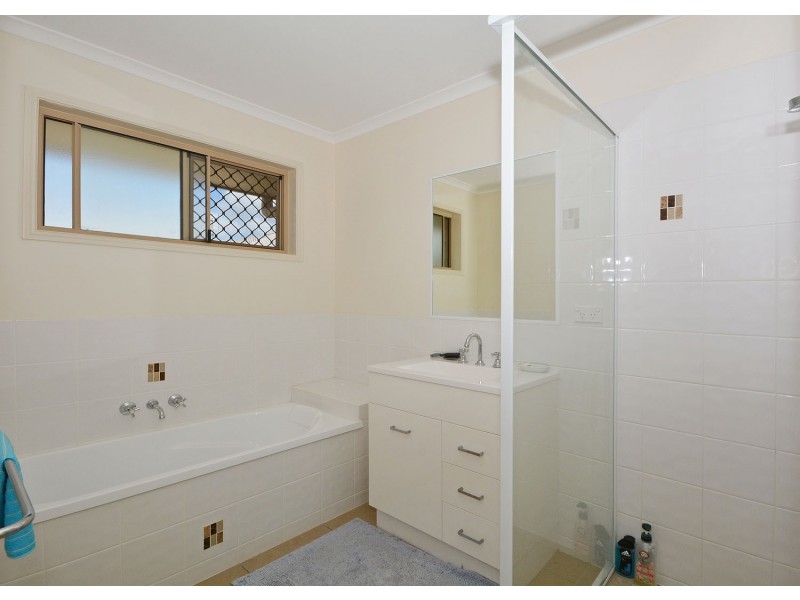 1 Sturt Street, Urraween QLD 4655