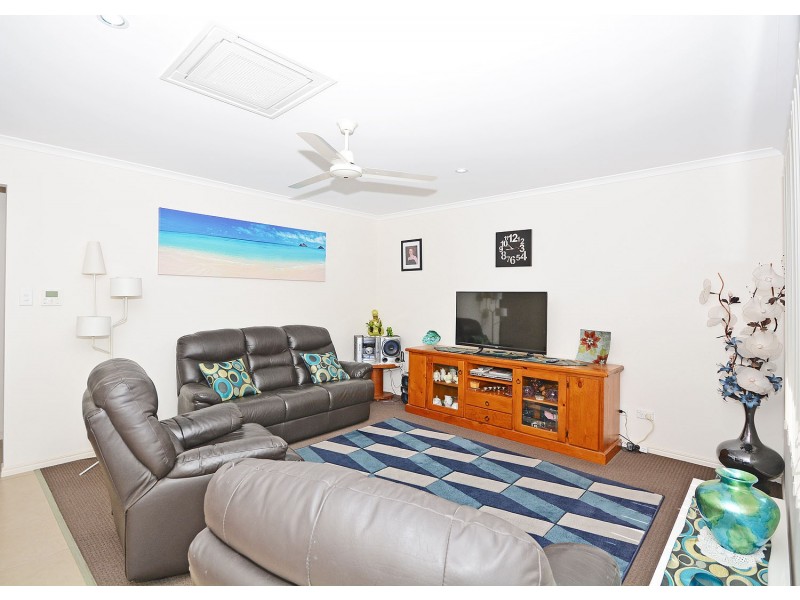 1 Sturt Street, Urraween QLD 4655