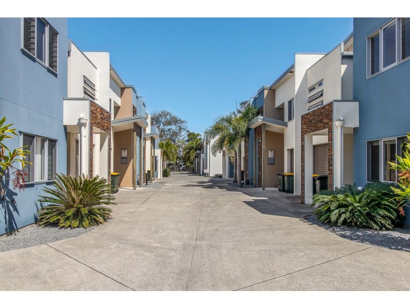 17/39-41 Stephenson Street, Pialba QLD 4655