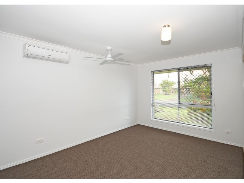 10 Hood Street, Urangan QLD 4655