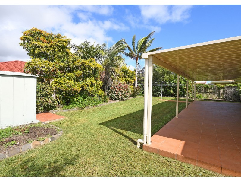 10 Hood Street, Urangan QLD 4655