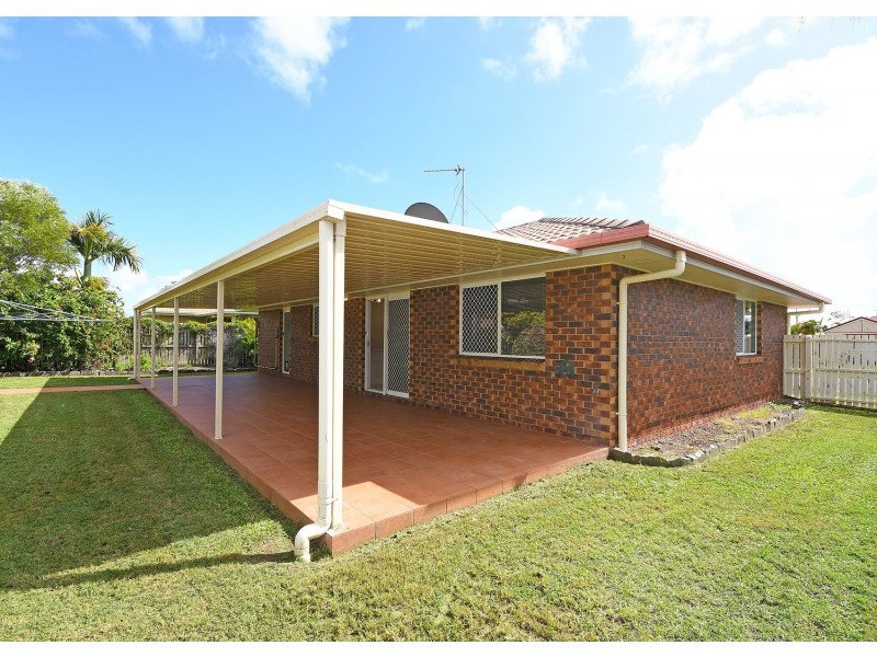 10 Hood Street, Urangan QLD 4655