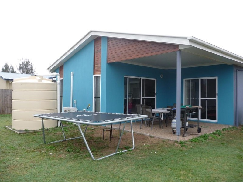 17 Swanview, Toogoom QLD 4655