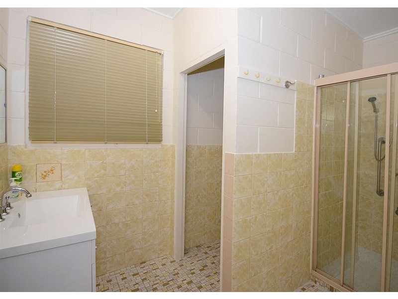 53 Truro St, Torquay QLD 4655