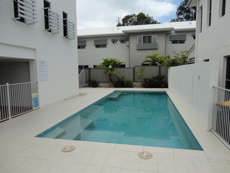 9/541 Esplanade, Urangan QLD 4655