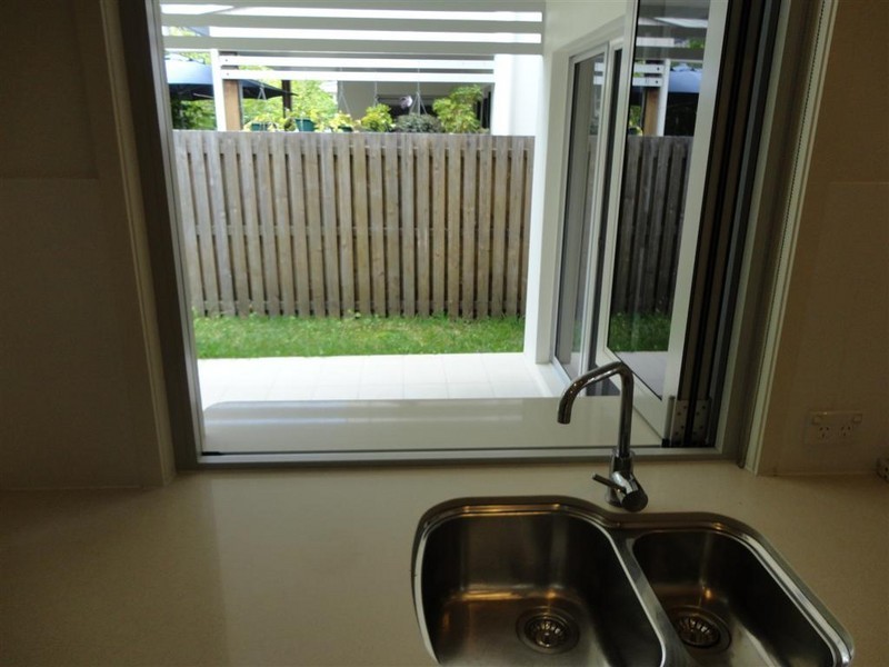 9/541 Esplanade, Urangan QLD 4655