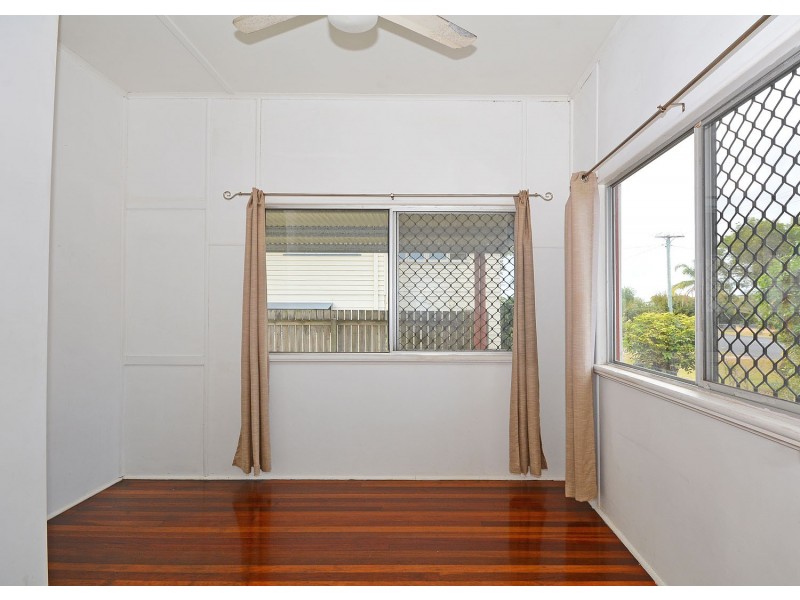 4 King Street, Urangan QLD 4655