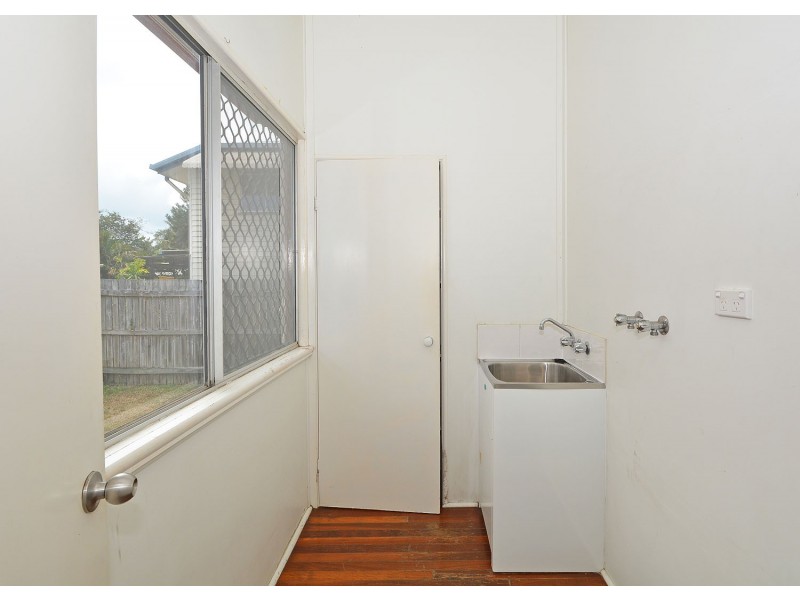 4 King Street, Urangan QLD 4655