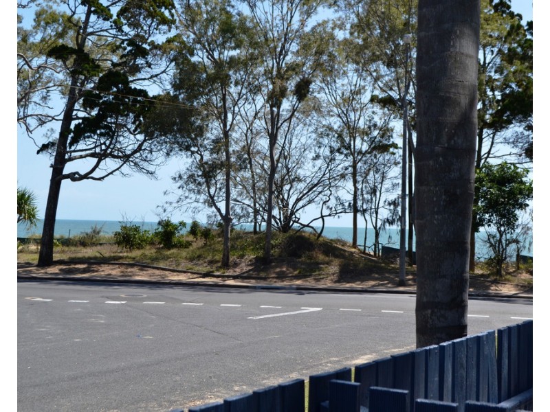 3/458 Esplanade, Torquay QLD 4655