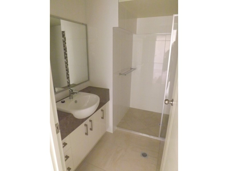 2/41 Beach Road, Pialba QLD 4655