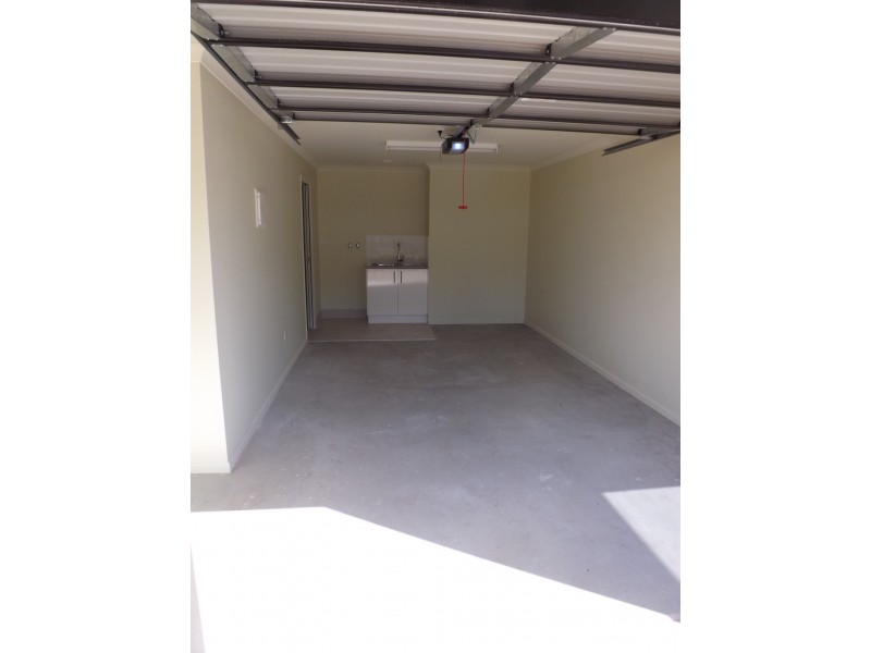 2/41 Beach Road, Pialba QLD 4655