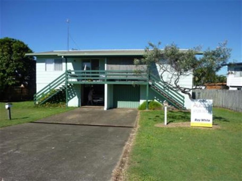 36B Banksia St, Point Vernon QLD 4655