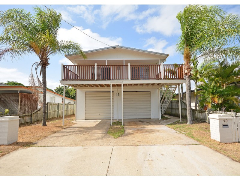 19 Cypress St, Torquay QLD 4655