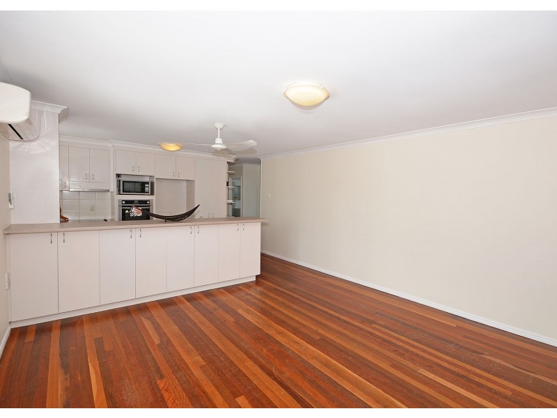 19 Cypress St, Torquay QLD 4655