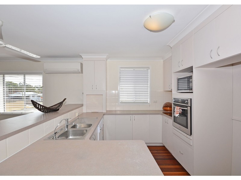 19 Cypress St, Torquay QLD 4655