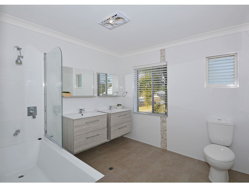 19 Cypress St, Torquay QLD 4655