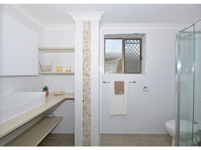 19 Cypress St, Torquay QLD 4655