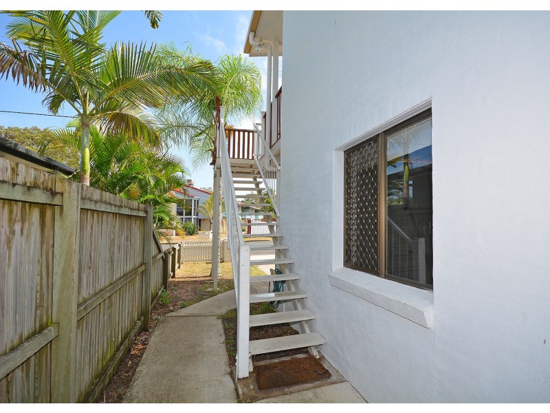 19 Cypress St, Torquay QLD 4655