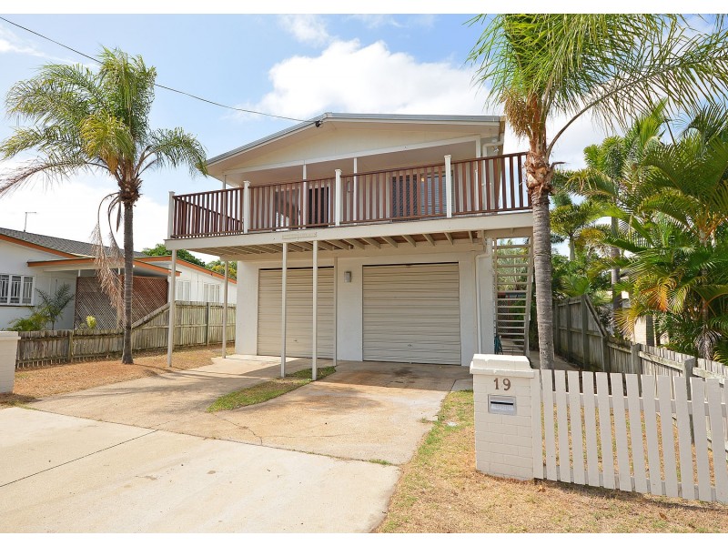 19 Cypress St, Torquay QLD 4655