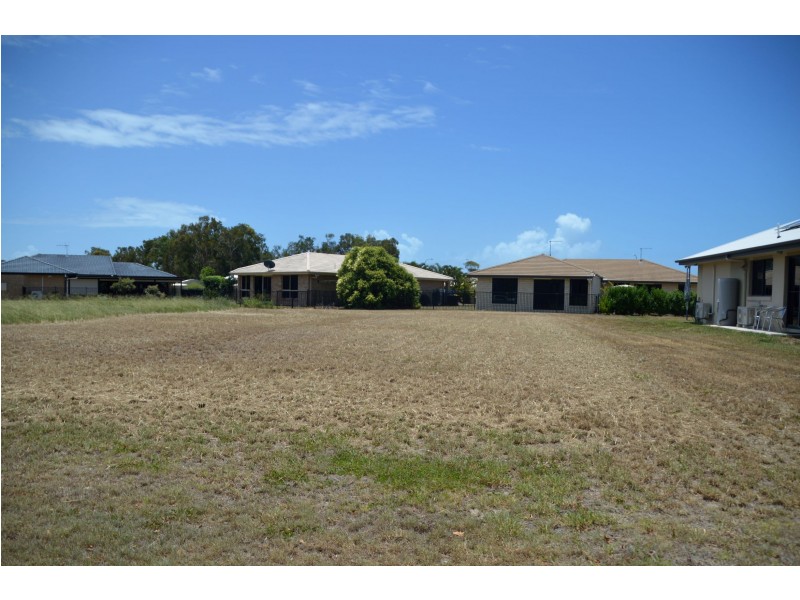 4 Barramundi Drive, Burrum Heads QLD 4659