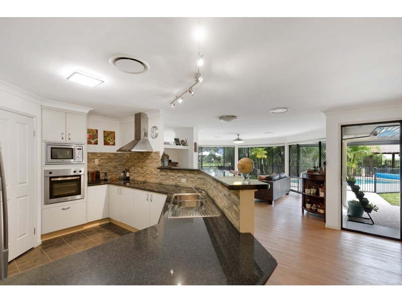 4 Jasmine Court, Dundowran Beach QLD 4655