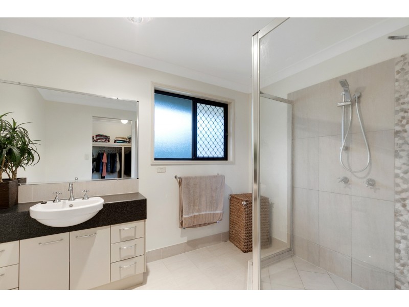 4 Jasmine Court, Dundowran Beach QLD 4655