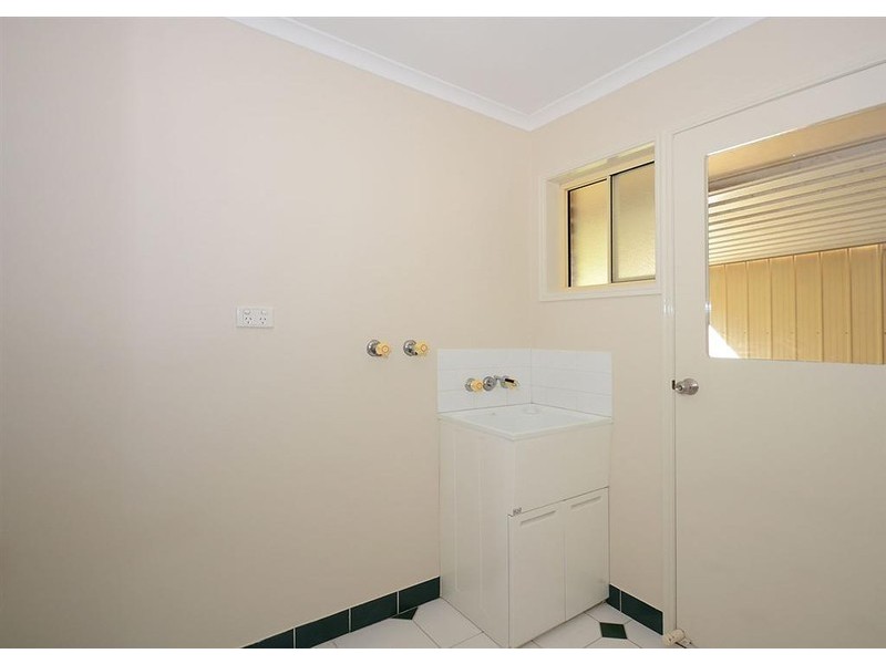 2-4 Sittella Close, Eli Waters QLD 4655