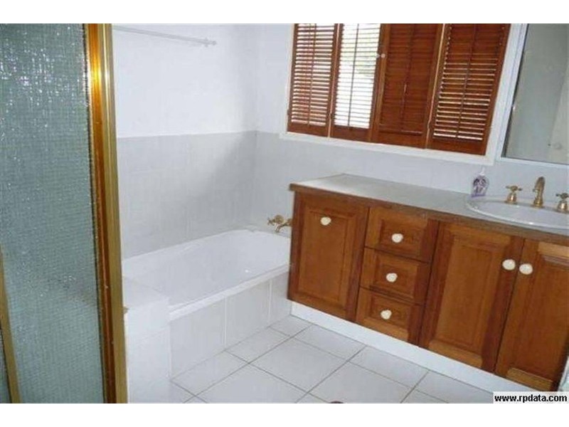 42 JOHNSTON BLVD, Urraween QLD 4655