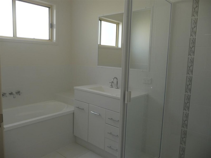 80A CORFIELD ST, Point Vernon QLD 4655