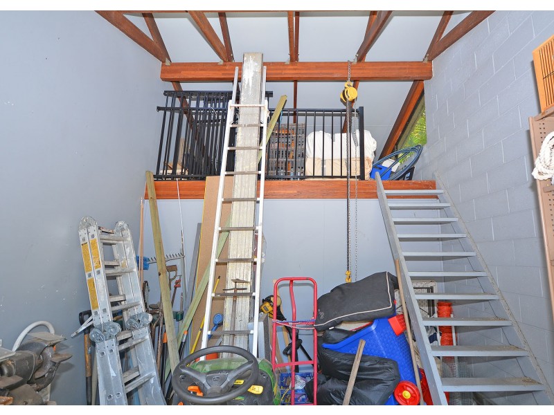 148 Christensen St, Urraween QLD 4655