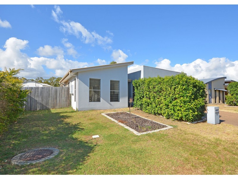 13 Northshore Ave, Toogoom QLD 4655